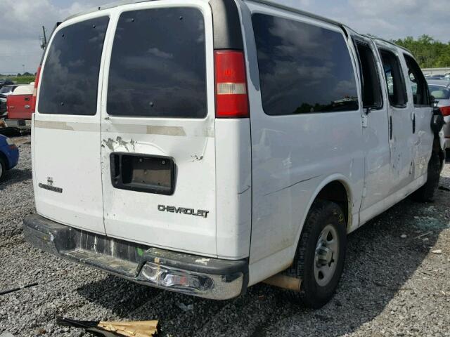 1GBFG15T761215929 - 2006 CHEVROLET EXPRESS G1 WHITE photo 4