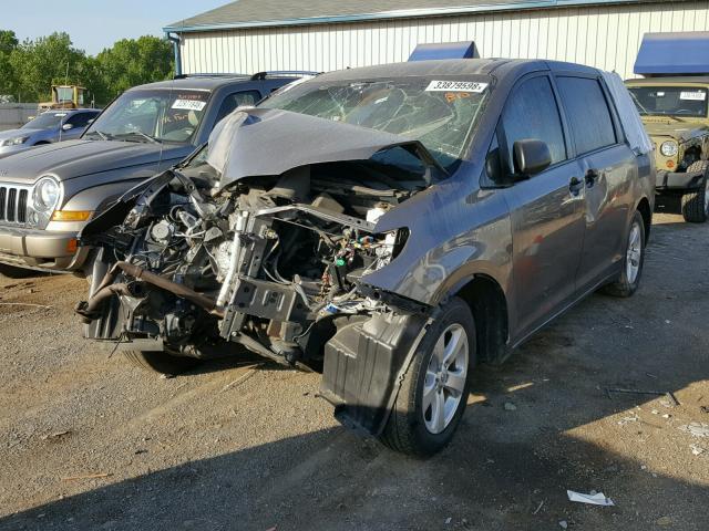 5TDZK3DC9BS101187 - 2011 TOYOTA SIENNA BAS GRAY photo 2