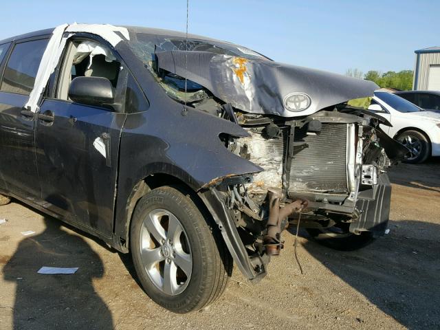 5TDZK3DC9BS101187 - 2011 TOYOTA SIENNA BAS GRAY photo 9