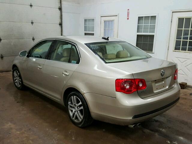 3VWDF71K25M605244 - 2005 VOLKSWAGEN NEW JETTA BEIGE photo 3