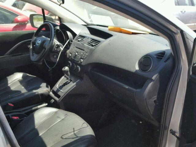 JM1CW2DL7D0152052 - 2013 MAZDA 5 SILVER photo 5