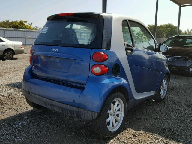 WMEEJ31X19K218127 - 2009 SMART FORTWO PUR BLUE photo 4