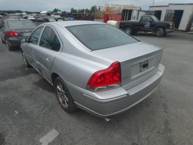 YV1RS592152461880 - 2005 VOLVO S60 2.5T F SILVER photo 3