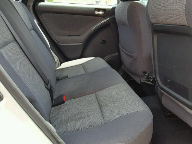 2T1LR32EX4C191466 - 2004 TOYOTA MATRIX XR SILVER photo 6