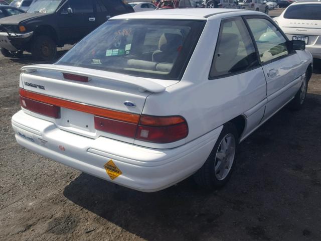 1FARP11J3RW340307 - 1994 FORD ESCORT LX WHITE photo 4