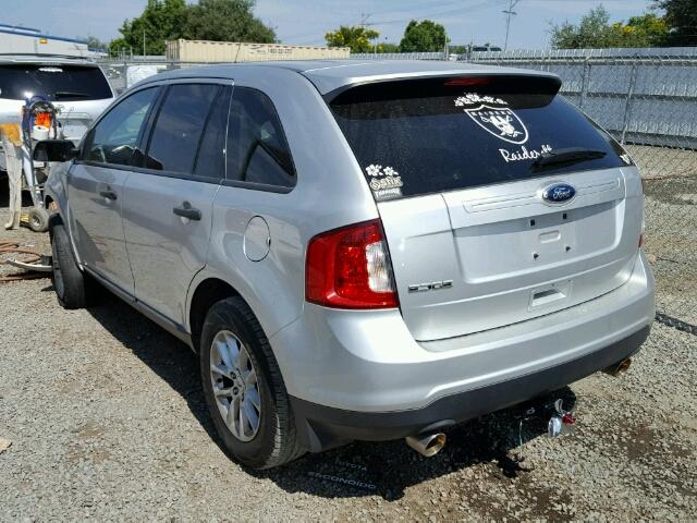 2FMDK3GC5DBE38137 - 2013 FORD EDGE SE SILVER photo 3