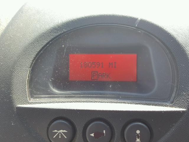 2G2WP542241326234 - 2004 PONTIAC GRAND PRIX SILVER photo 8