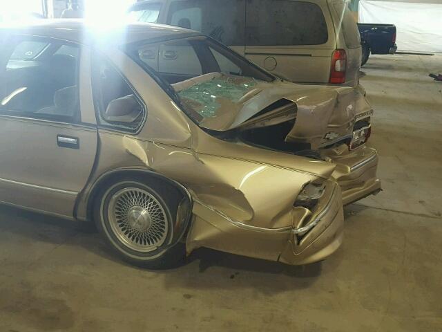 1G1BL52W5TR181572 - 1996 CHEVROLET CAPRICE CL GOLD photo 9