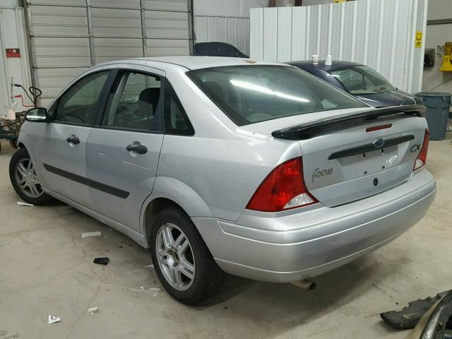 1FAFP33P91W290937 - 2001 FORD FOCUS LX SILVER photo 3