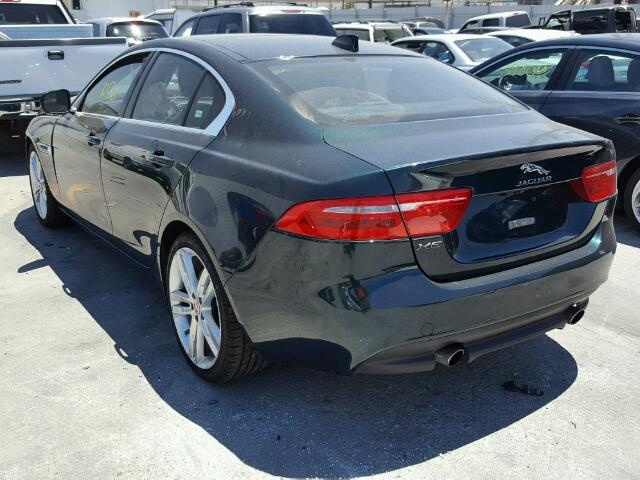 SAJAE4BV4HA956658 - 2017 JAGUAR XE PRESTIG GREEN photo 3