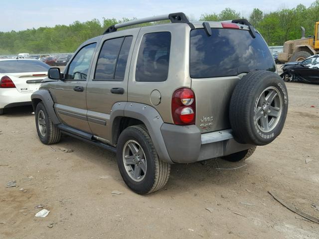 1J4GL38K85W726488 - 2005 JEEP LIBERTY RE GOLD photo 3