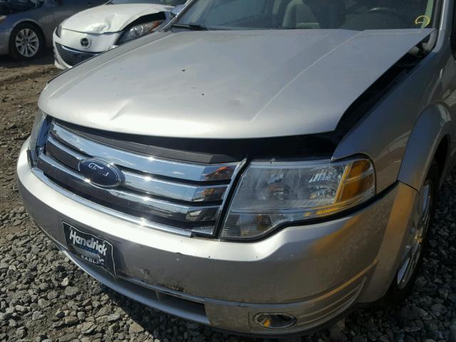 1FMDK06W38GA32964 - 2008 FORD TAURUS X L SILVER photo 9