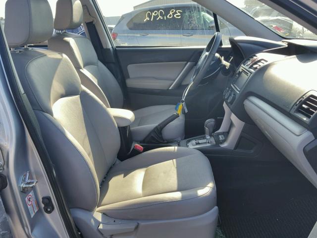 JF2SJAPC9EH558564 - 2014 SUBARU FORESTER 2 SILVER photo 5