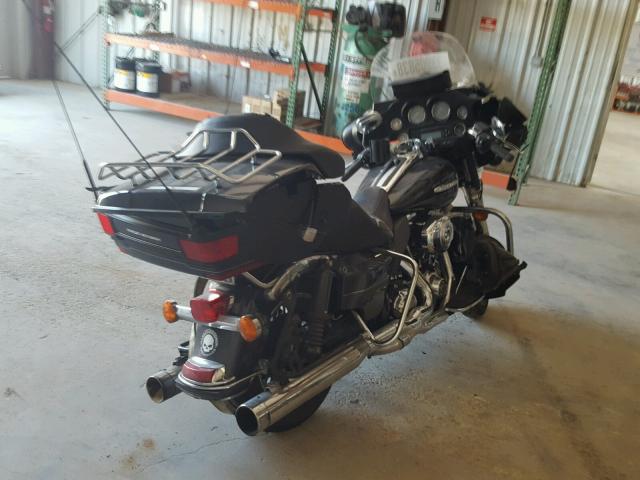1HD1KEM16DB677111 - 2013 HARLEY-DAVIDSON FLHTK ELEC შავი ფოტო 4