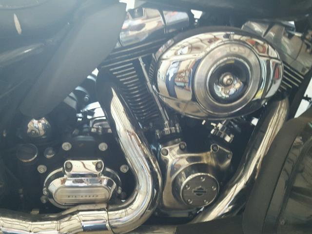 1HD1KEM16DB677111 - 2013 HARLEY-DAVIDSON FLHTK ELEC შავი ფოტო 7