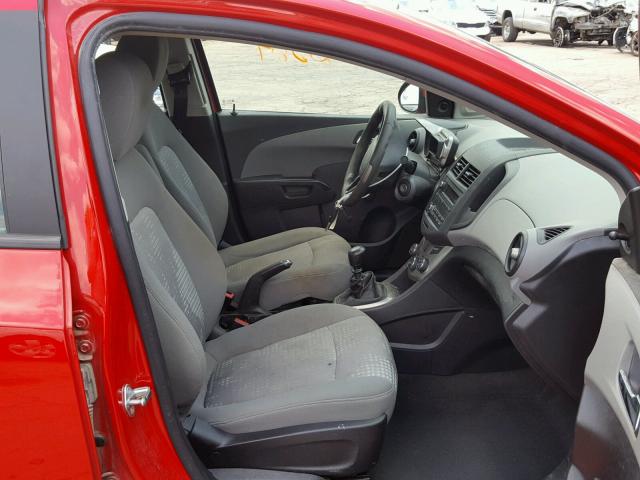 1G1JB5SH4D4205553 - 2013 CHEVROLET SONIC LS 红色 照片 5