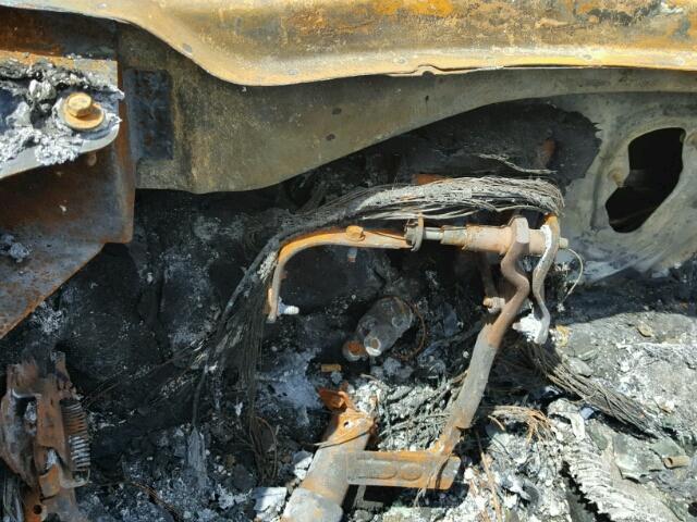 2G2WP522841291069 - 2004 PONTIAC GRAND PRIX BURN photo 8