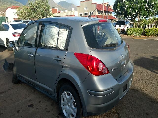 3N1BC1CP0BL375698 - 2011 NISSAN VERSA GRAY photo 3