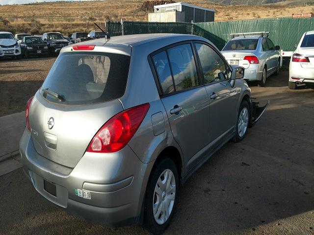 3N1BC1CP0BL375698 - 2011 NISSAN VERSA GRAY photo 4