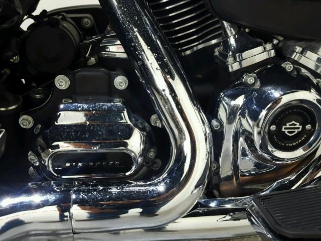 1HD1FBC10HB614287 - 2017 HARLEY-DAVIDSON FLHR ROAD BLUE photo 17