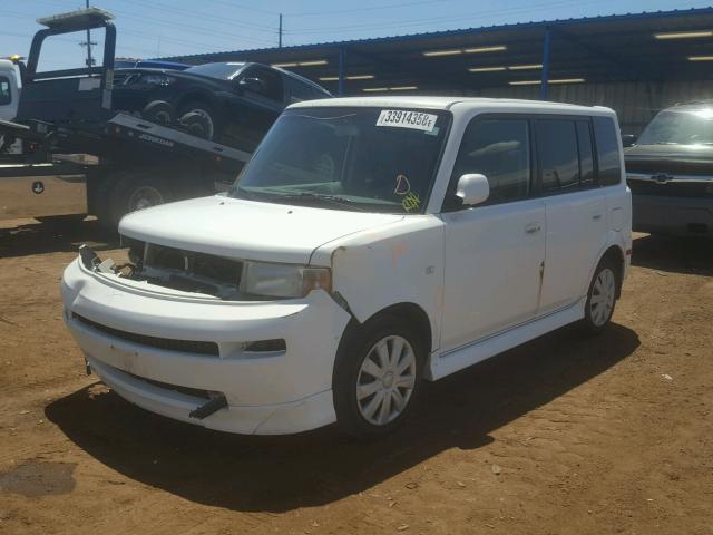 JTLKT324140146161 - 2004 TOYOTA SCION XB WHITE photo 2