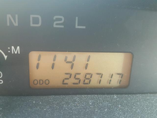 JTLKT324140146161 - 2004 TOYOTA SCION XB WHITE photo 8