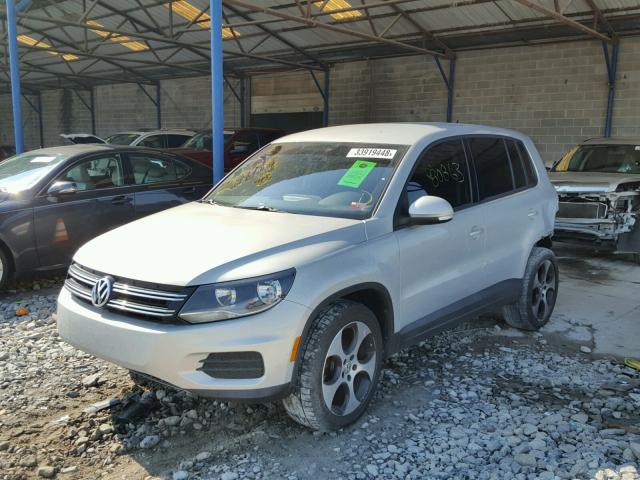 WVGAV7AXXDW554882 - 2013 VOLKSWAGEN TIGUAN S SILVER photo 2