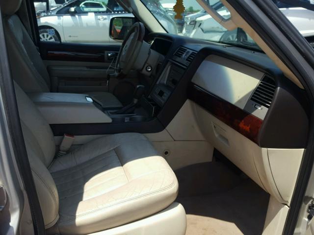 5LMFU27R93LJ13018 - 2003 LINCOLN NAVIGATOR GRAY photo 5