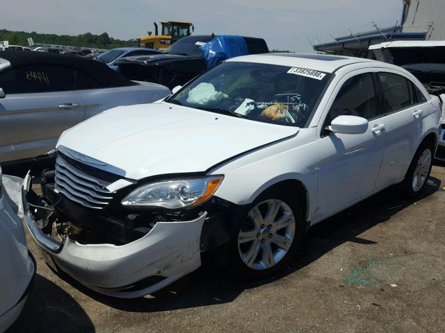 1C3CCBBG7CN206213 - 2012 CHRYSLER 200 TOURIN WHITE photo 2