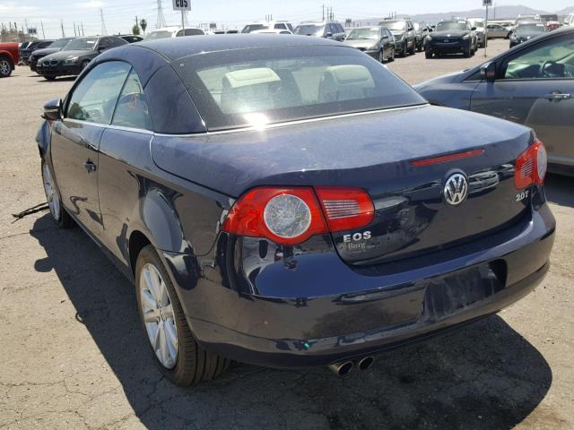 WVWBA7AH3BV001197 - 2011 VOLKSWAGEN EOS KOMFOR ლურჯი ფოტო 3