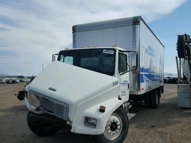 1FV6HJAC7YHG79187 - 2000 FREIGHTLINER MED CONV F WHITE photo 2