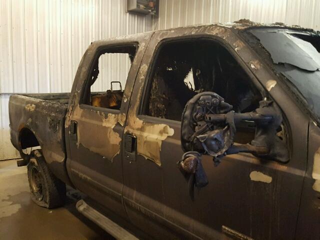 1FTSW31P94EC89859 - 2004 FORD F350 SRW S BURN photo 9