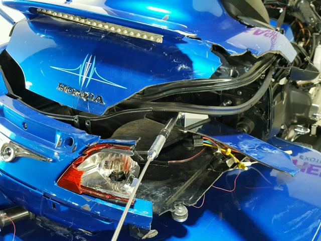 JH2SC68G0CK003341 - 2012 HONDA GL1800 BLUE photo 16