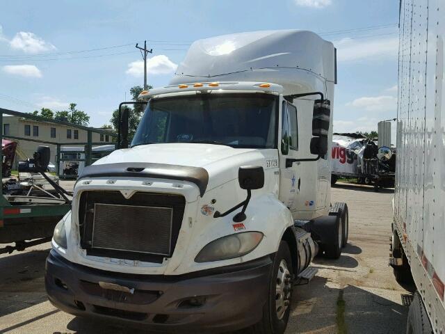 3HSDBSJR6AN279247 - 2010 INTERNATIONAL PROSTAR LF WHITE photo 2