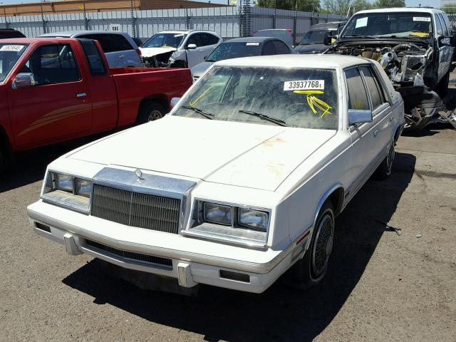 1C3BT56E6HC245612 - 1987 CHRYSLER NEW YORKER 白色 照片 2