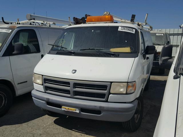 2B7HB21X7VK543727 - 1997 DODGE RAM VAN B2 WHITE photo 2