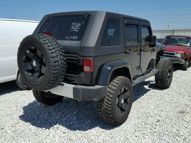 1C4HJWEGXEL285997 - 2014 JEEP WRANGLER U BLACK photo 4