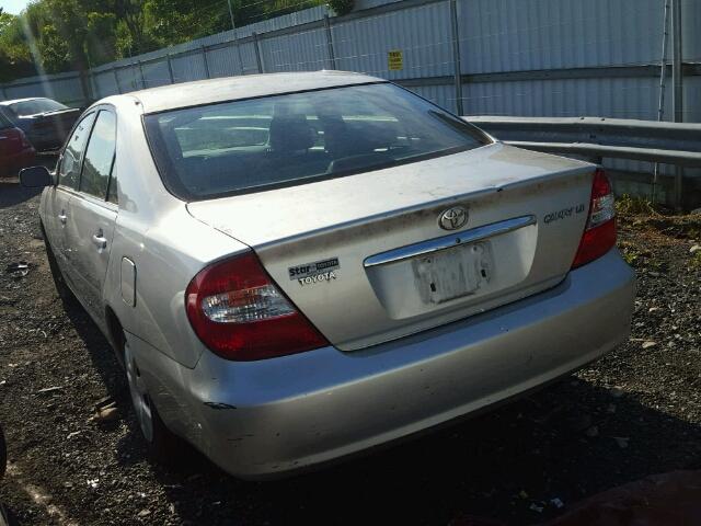 4T1BE32K14U791899 - 2004 TOYOTA CAMRY LE SILVER photo 3