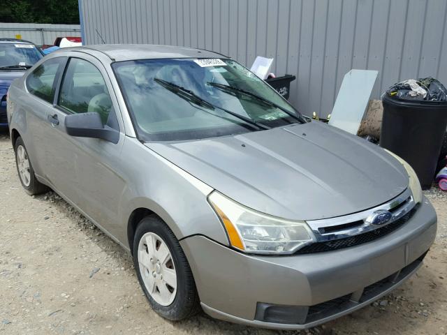 1FAHP32N38W162079 - 2008 FORD FOCUS S/SE SILVER photo 1