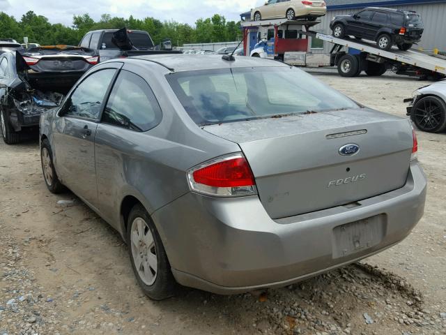 1FAHP32N38W162079 - 2008 FORD FOCUS S/SE SILVER photo 3