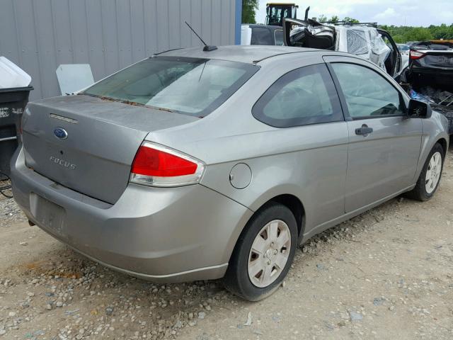 1FAHP32N38W162079 - 2008 FORD FOCUS S/SE SILVER photo 4