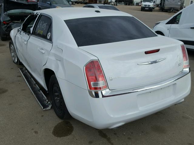 2C3CCAAG7EH169669 - 2014 CHRYSLER 300 WHITE photo 3