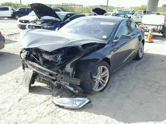 5YJSA1E13GF126796 - 2016 TESLA MODEL S GRAY photo 2