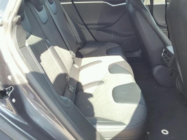 5YJSA1E13GF126796 - 2016 TESLA MODEL S GRAY photo 6