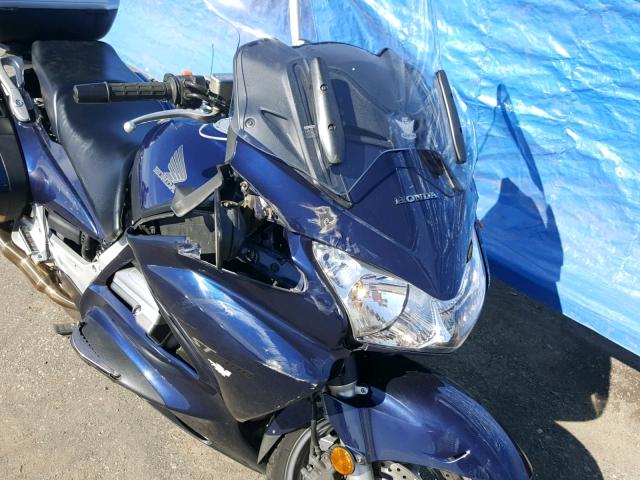 JH2SC51094M200716 - 2004 HONDA ST1300 BLUE photo 9