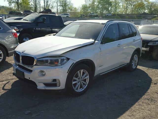 5UXKR0C51F0K66429 - 2015 BMW X5 XDRIVE3 WHITE photo 2