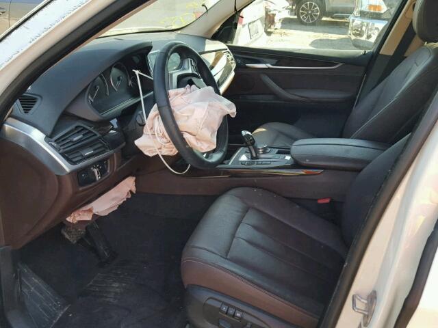 5UXKR0C51F0K66429 - 2015 BMW X5 XDRIVE3 WHITE photo 5