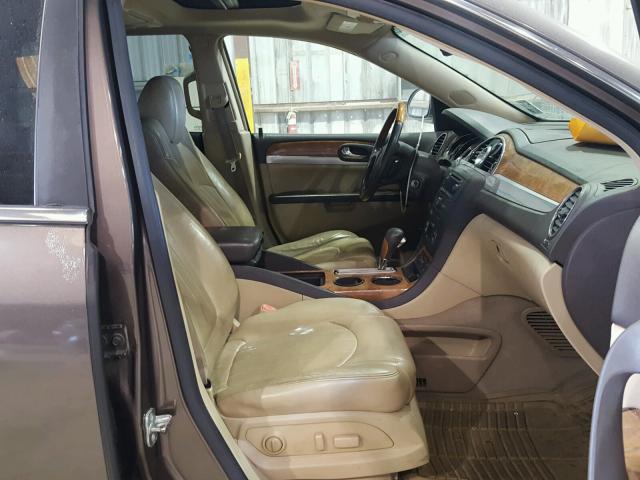 5GAER23D29J161321 - 2009 BUICK ENCLAVE CX BROWN photo 5