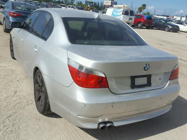 WBANB335X5B089075 - 2005 BMW 545 I SILVER photo 3