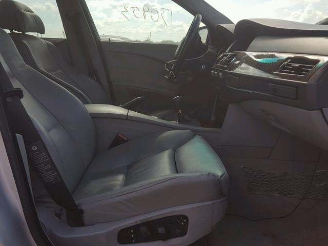 WBANB335X5B089075 - 2005 BMW 545 I SILVER photo 5